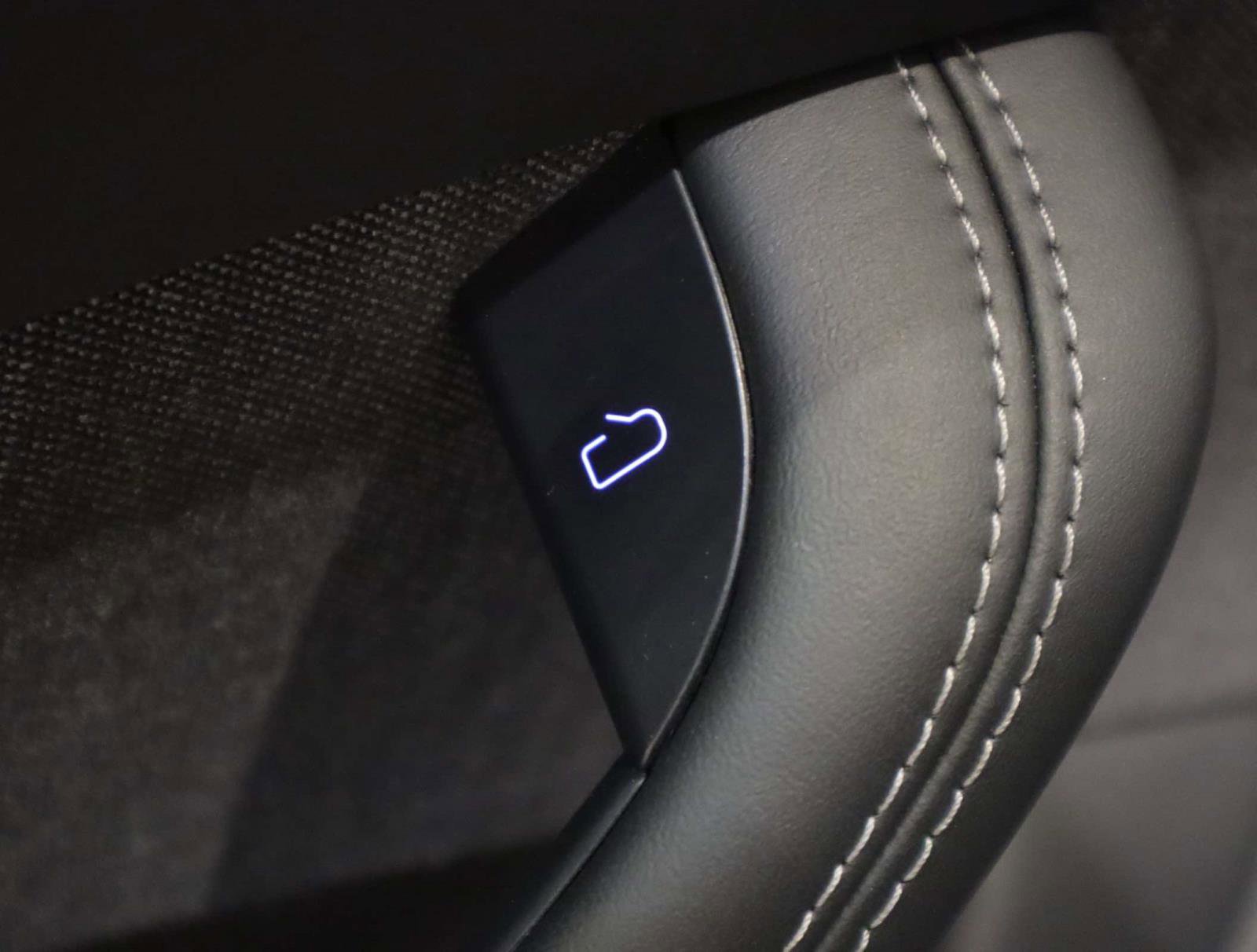 Used 2021 Tesla Model S Plaid image 26