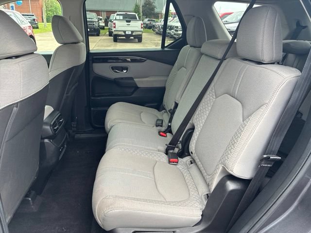 Used 2023 Honda Pilot LX image 17