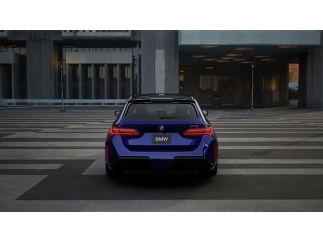 New 2027 BMW M5 Touring AWD/4WD image 5