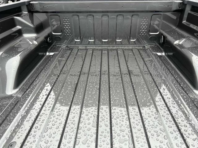 New 2025 Jeep Gladiator Sport image 7