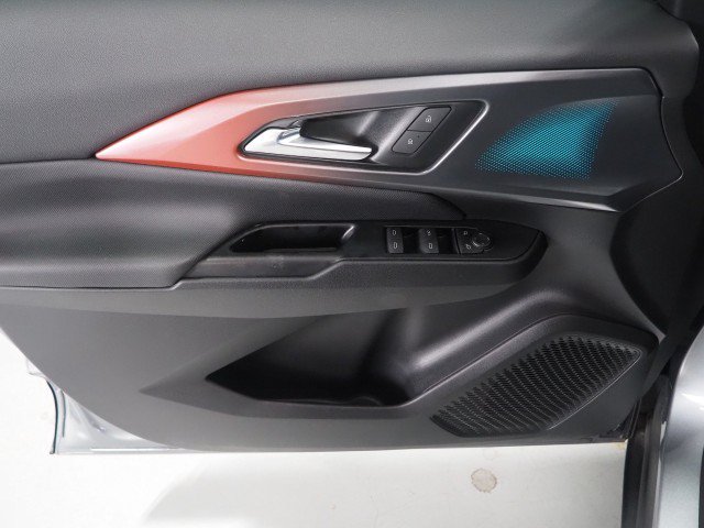 Used 2025 Chevrolet Equinox EV RS FWD image 55