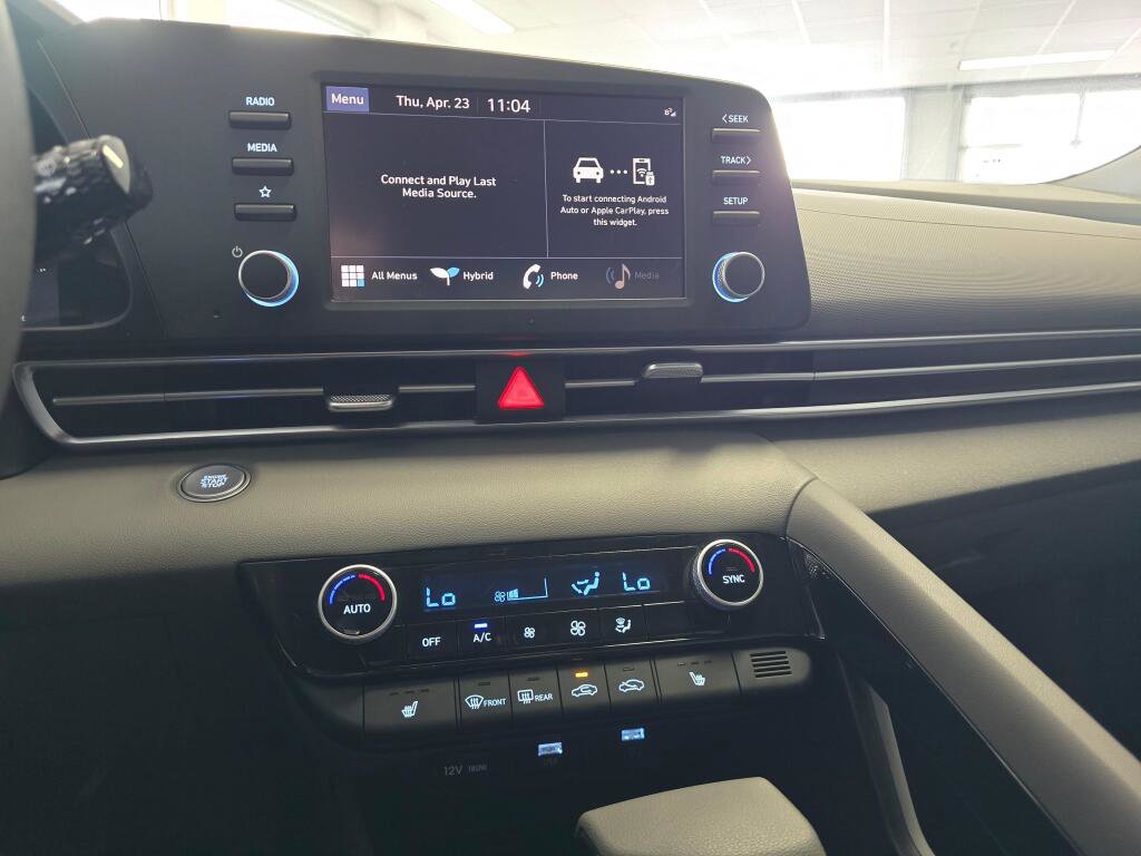 Used 2023 Hyundai Elantra Blue FWD image 27