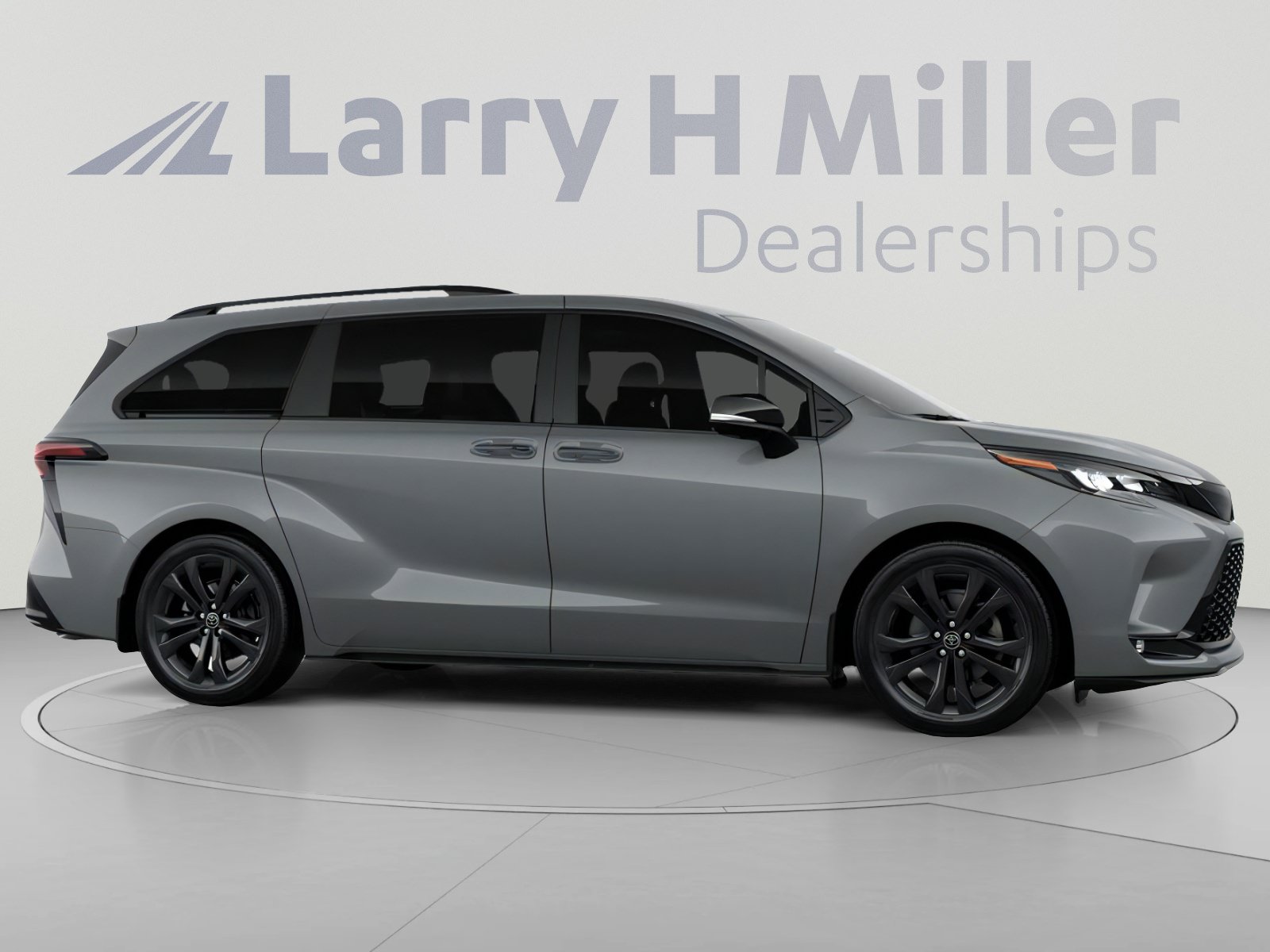 New 2026 Toyota Sienna XSE FWD image 13