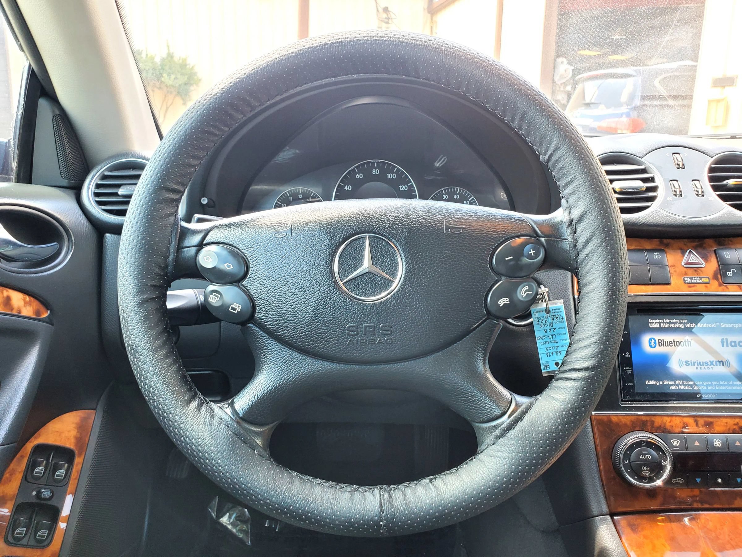 Used 2005 Mercedes-Benz CLK 500 Cabriolet image 28