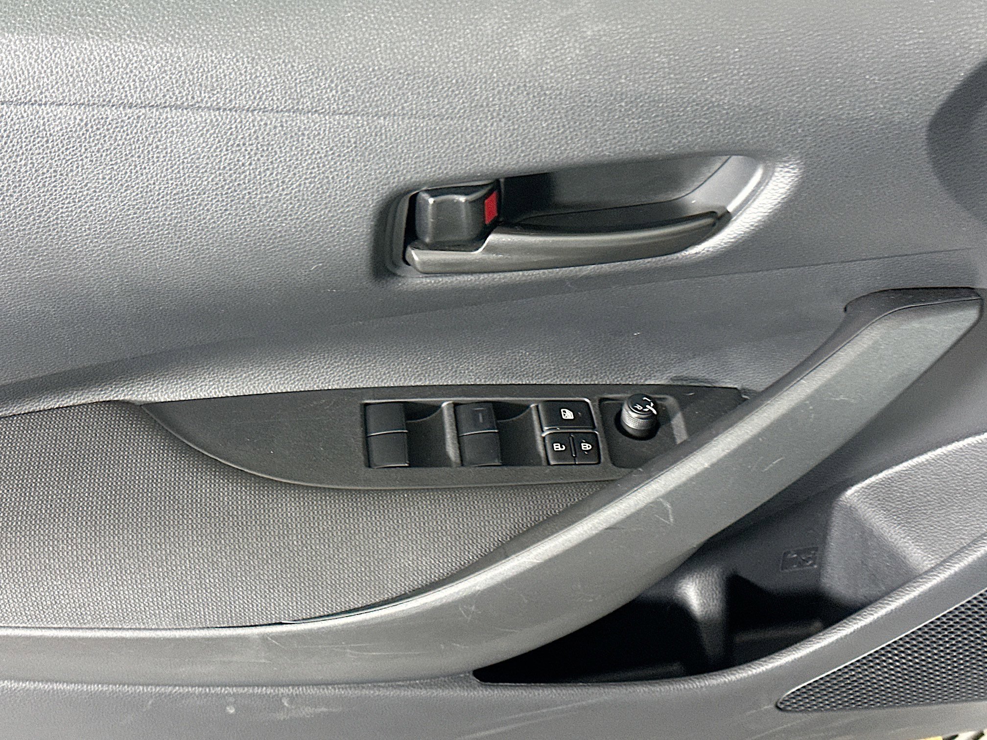 Used 2025 Toyota Corolla LE image 15