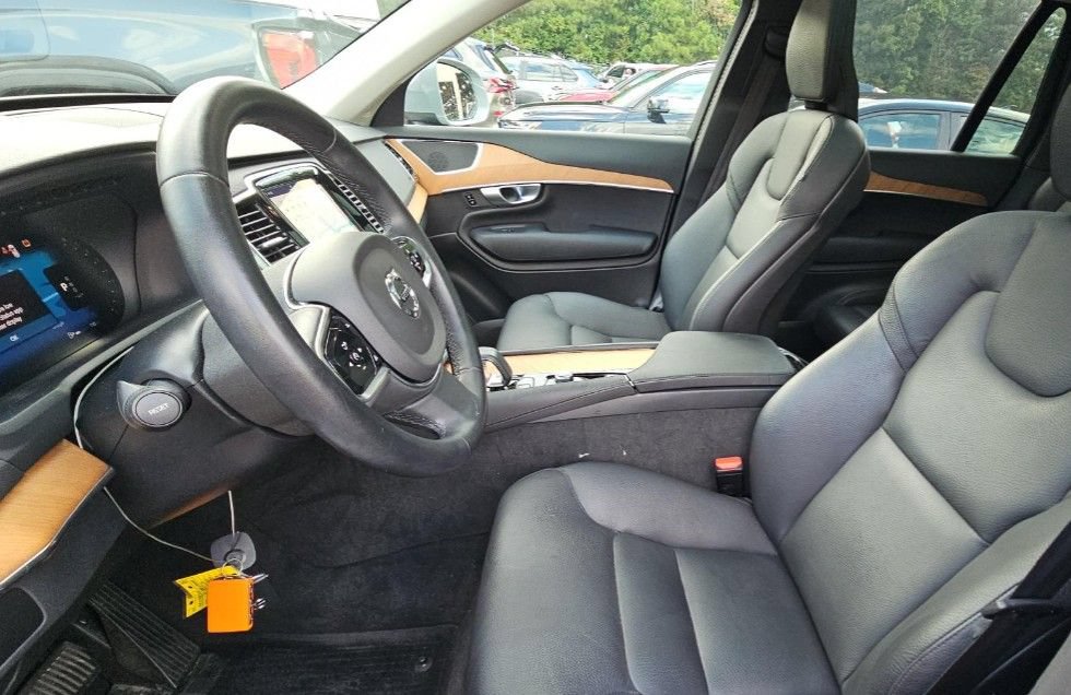 Used 2024 Volvo XC90 B5 Plus AWD/4WD image 5