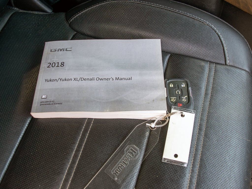 Used 2018 GMC Yukon Denali image 42