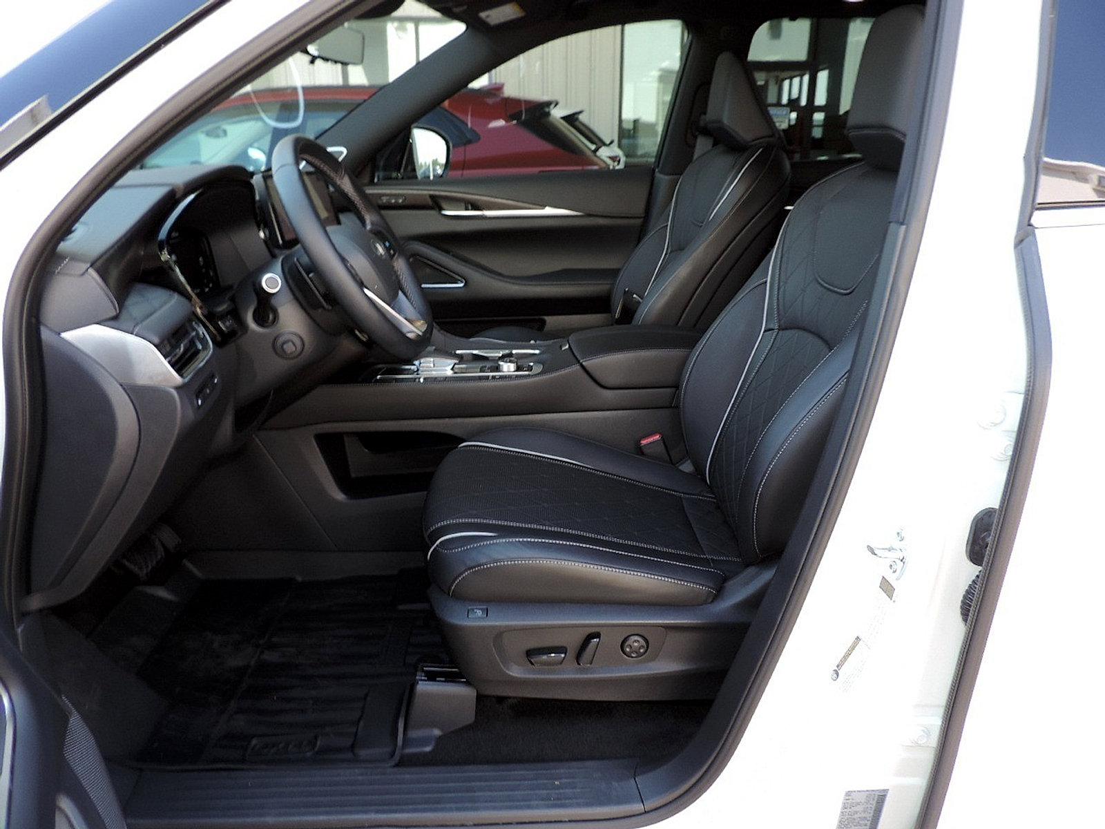 Used 2025 INFINITI QX60 Autograph w/ Cargo Package AWD/4WD image 14