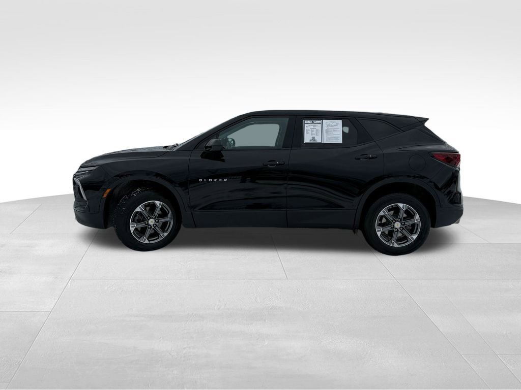 Used 2023 Chevrolet Blazer LT image 4