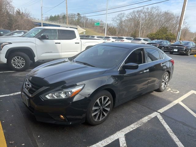 Used 2017 Nissan Altima 2.5 SV image 3