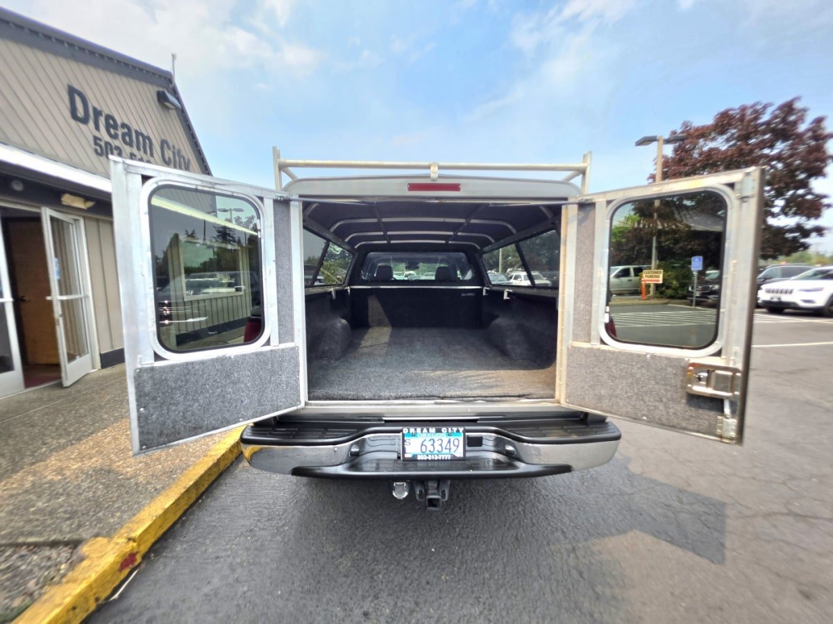 Used 2007 GMC Sierra 2500 SLT w/ Heavy-Duty Power Package AWD/4WD image 14