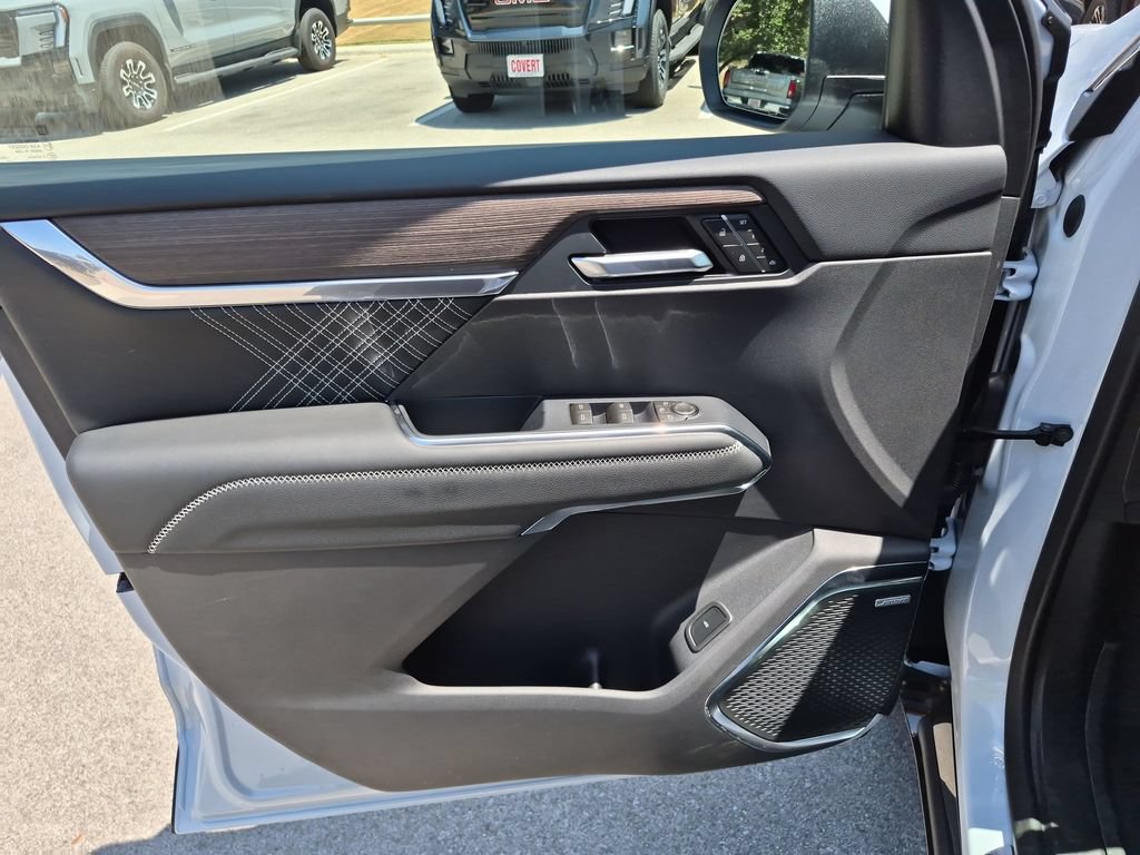 New 2027 GMC Acadia Denali w/ LPO, Floor Liner Package FWD image 16