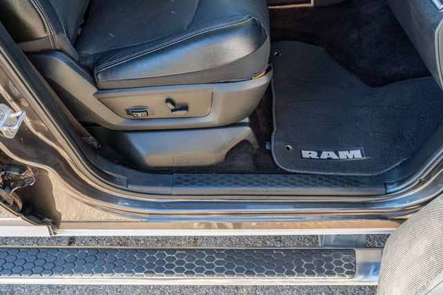 Used 2014 RAM 3500 Laramie image 46
