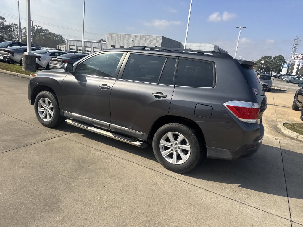 Used 2013 Toyota Highlander Base Plus image 22
