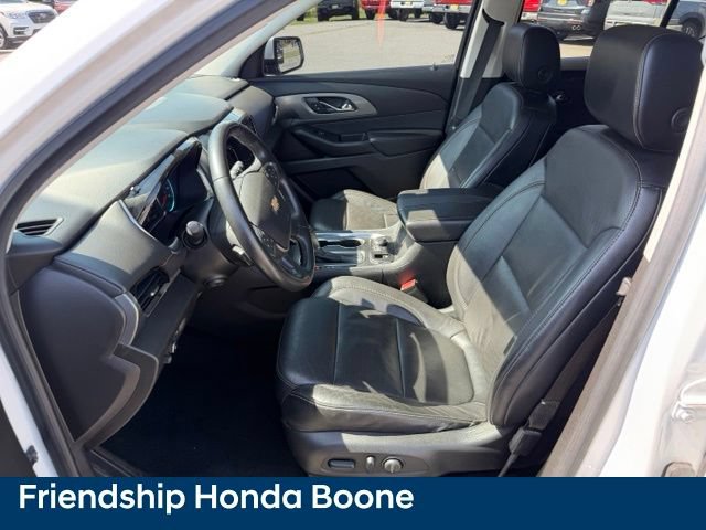 Used 2018 Chevrolet Traverse Premier w/ Driver Confidence II Package FWD image 17