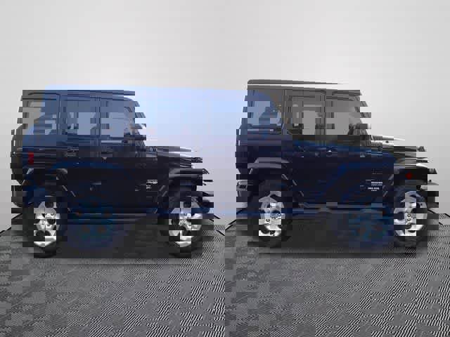 Used 2015 Jeep Wrangler Unlimited Sahara image 4