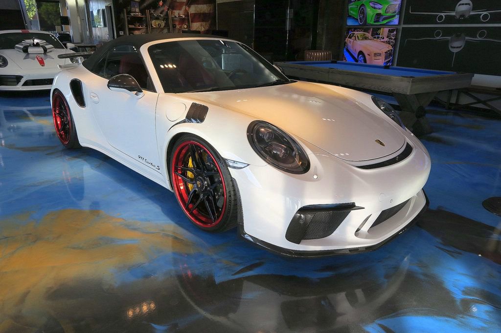 Used 2015 Porsche 911 Turbo S image 50