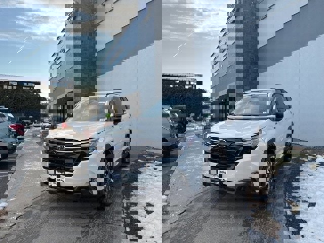 New 2025 Subaru Forester Touring image 9