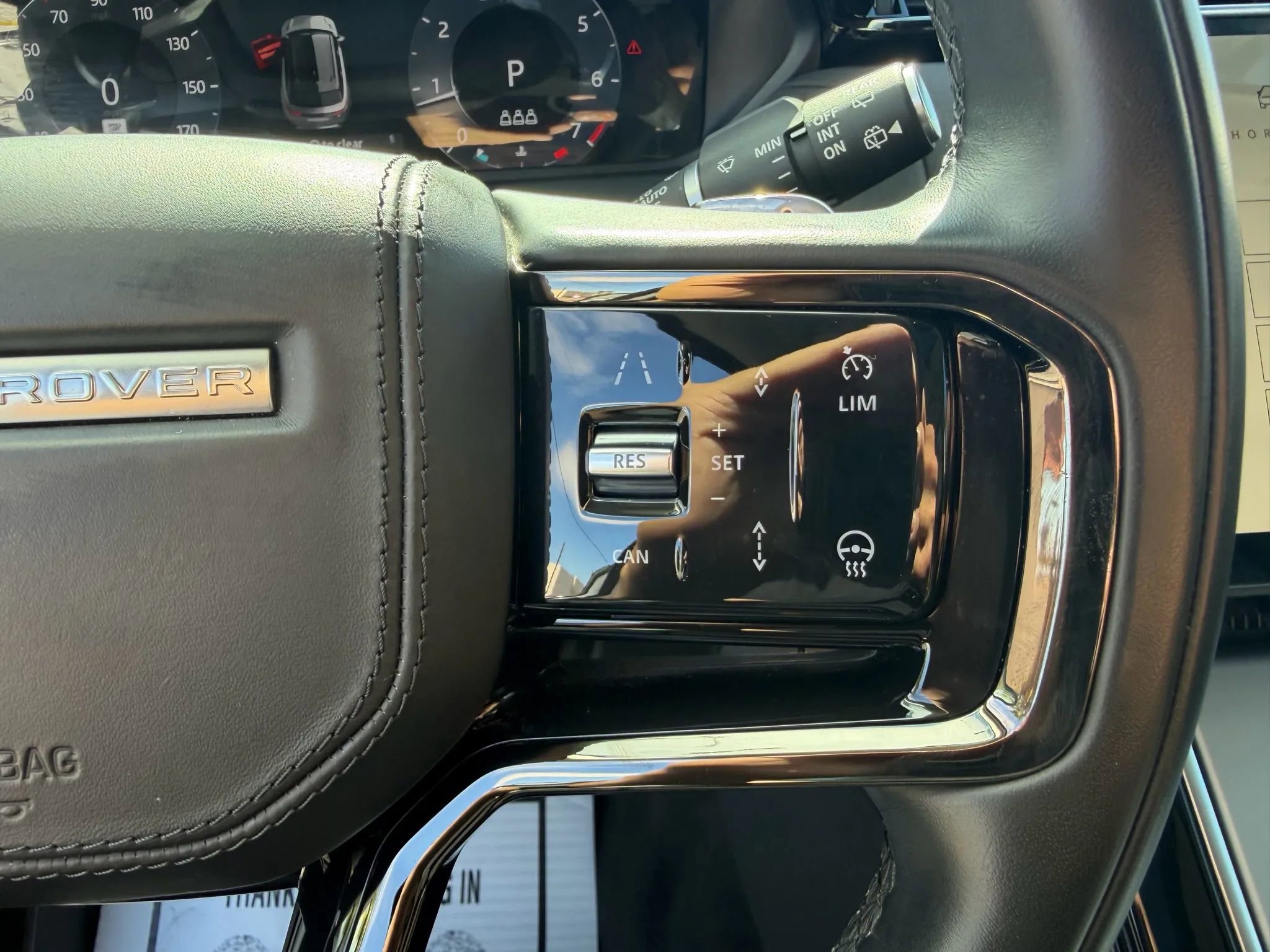 Used 2024 Land Rover Range Rover Velar S image 26