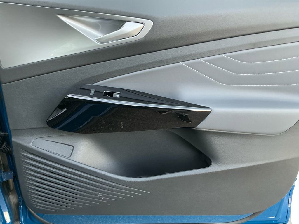 New 2026 Volkswagen ID.4 Pro S AWD/4WD image 16