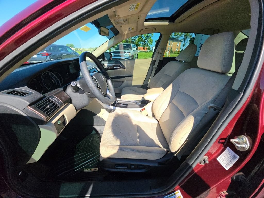 Used 2016 Honda Accord EX image 13
