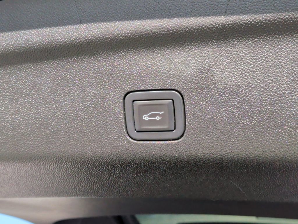 Used 2023 Chevrolet Tahoe RST w/ Luxury Package image 48