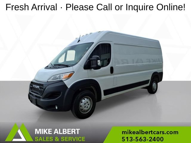 Used 2024 RAM ProMaster 2500 w/ Convenience Group FWD image 3