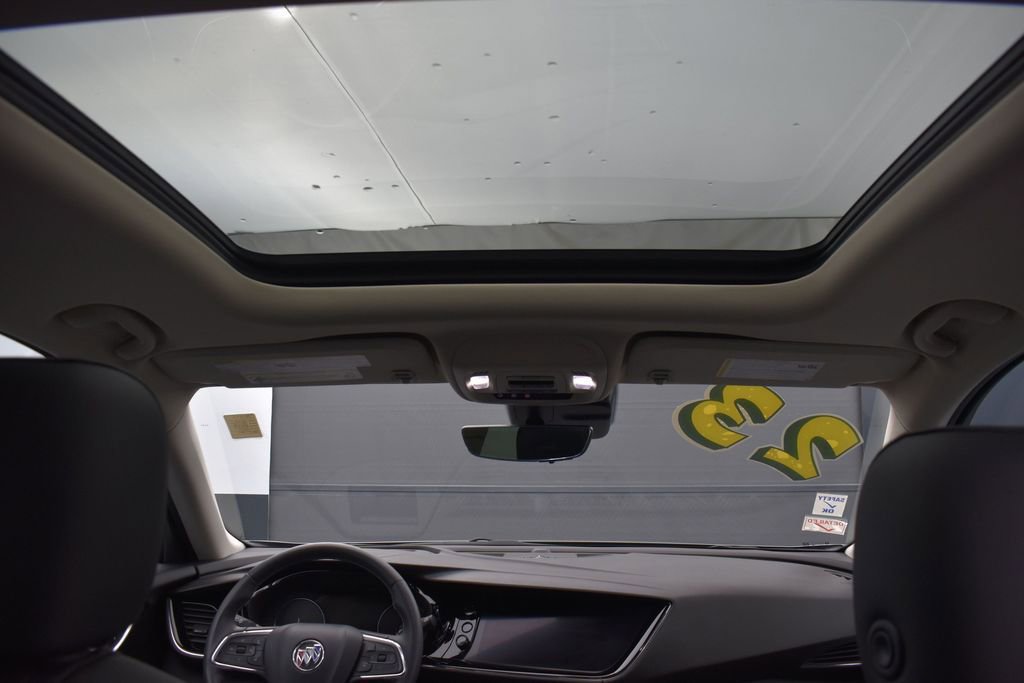 Used 2023 Buick Envision Avenir AWD/4WD image 32