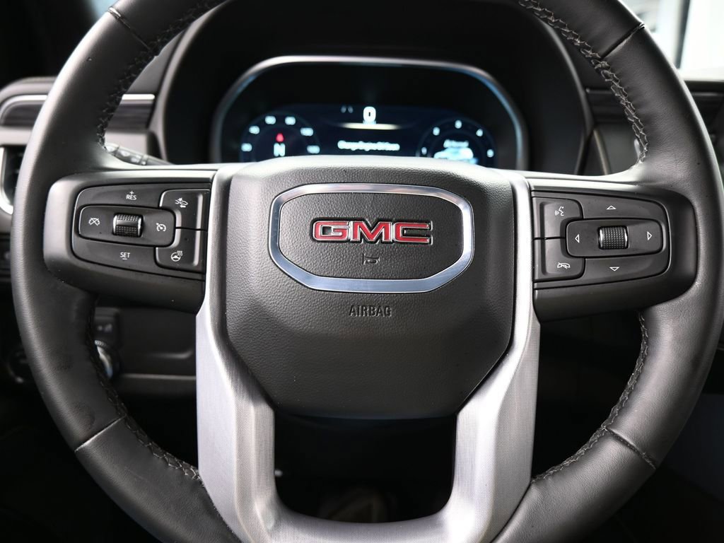 Used 2024 GMC Yukon SLT w/ SLT Luxury Package image 36