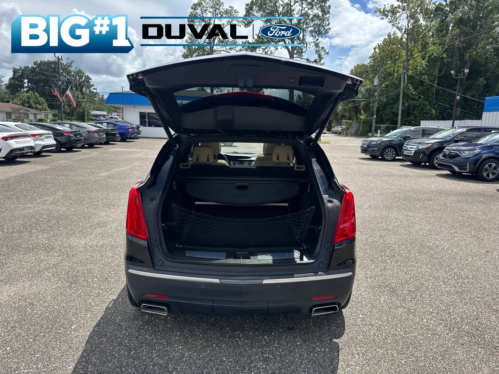 Used 2018 Cadillac XT5 Premium Luxury FWD image 8