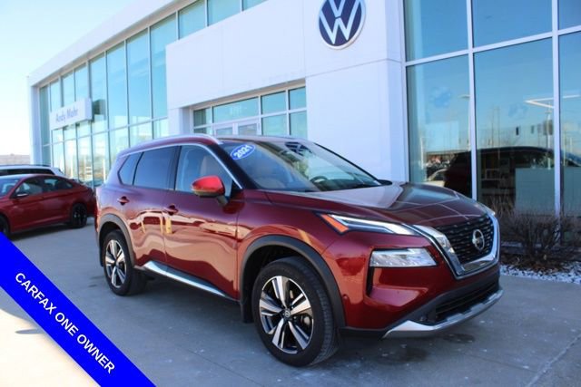 Used 2021 Nissan Rogue Platinum image 1