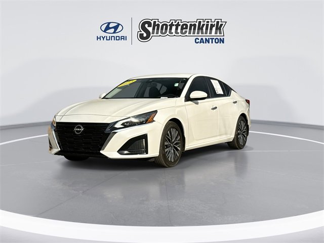 Used 2023 Nissan Altima 2.5 SV image 4