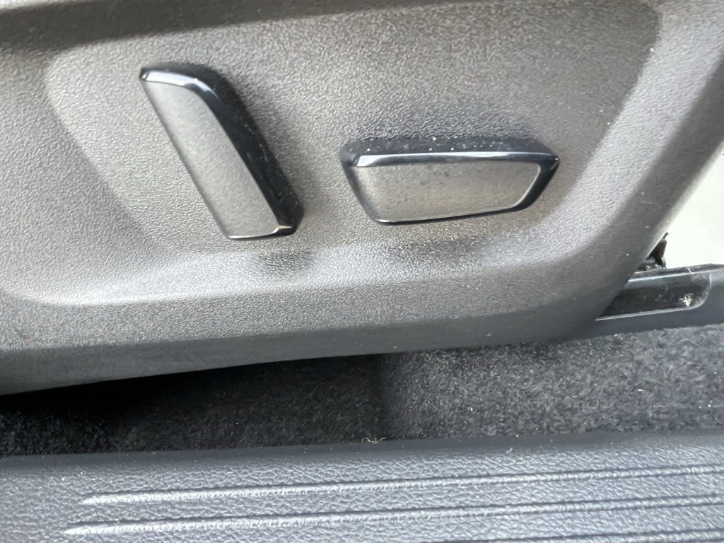 Used 2023 Nissan Rogue SL w/ SL Premium Package image 13