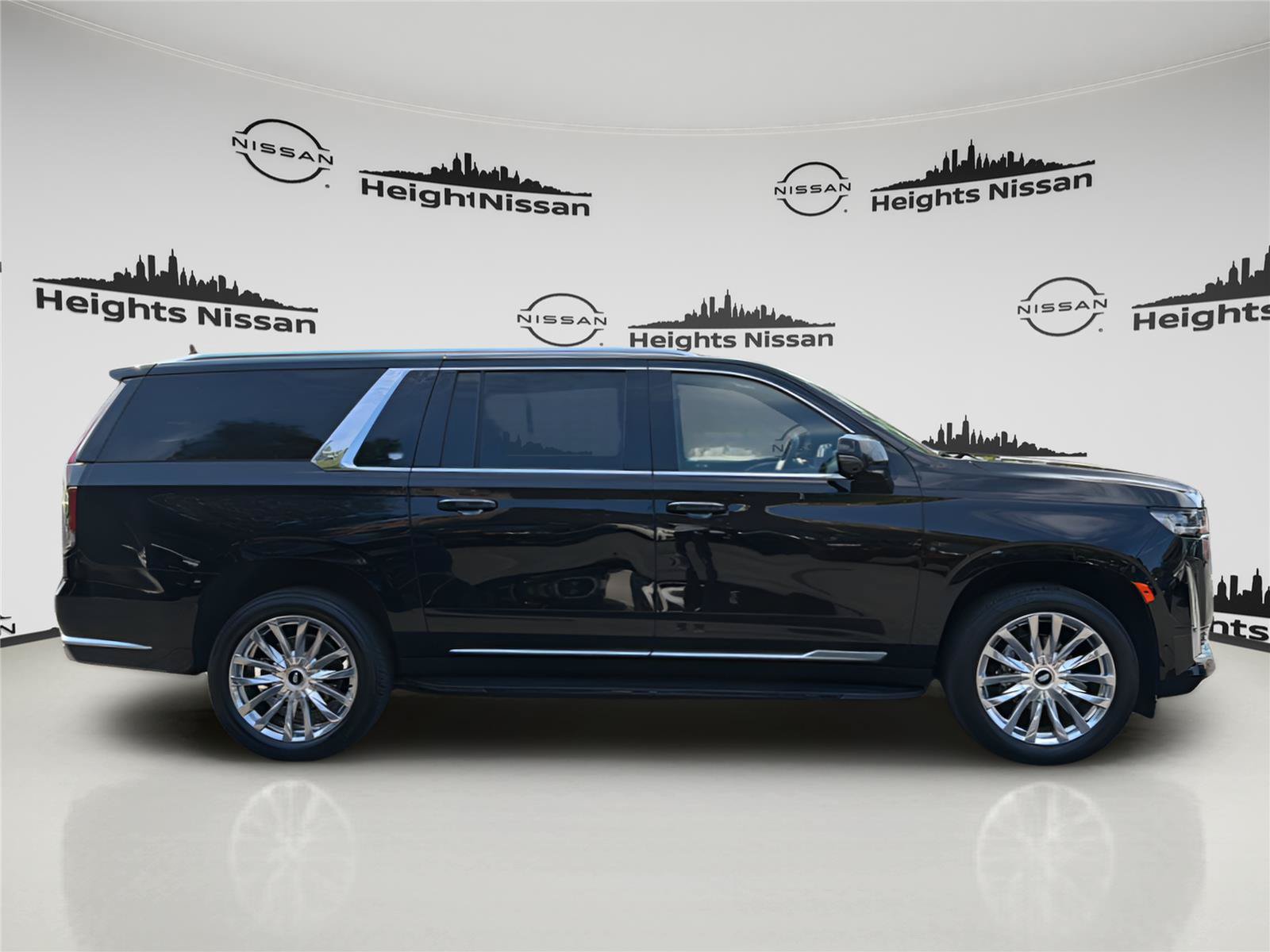Used 2023 Cadillac Escalade ESV Premium Luxury AWD/4WD image 6