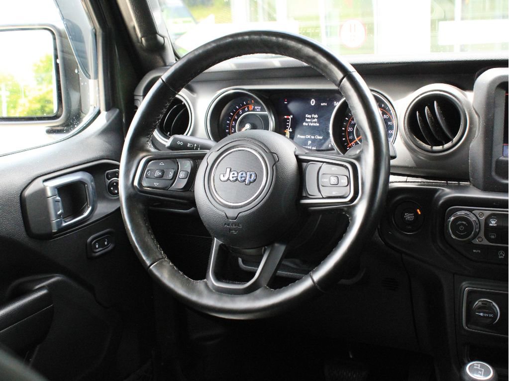 Used 2021 Jeep Gladiator Sport AWD/4WD image 14