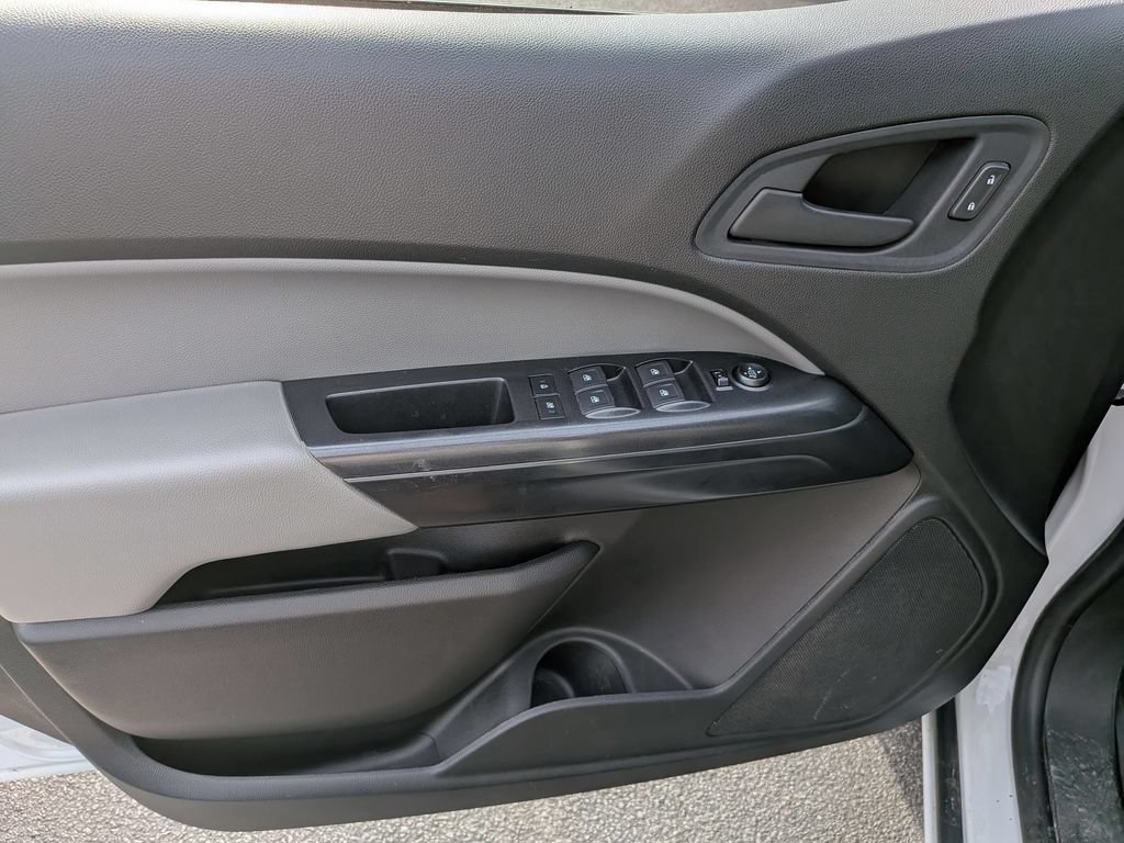 Used 2022 Chevrolet Colorado W/T AWD/4WD image 10