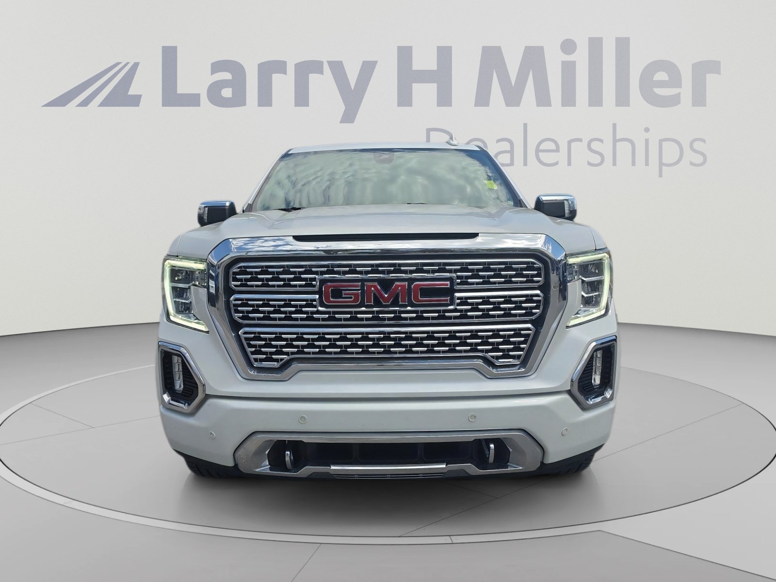 Used 2022 GMC Sierra 1500 Denali w/ Denali Premium Package AWD/4WD image 8