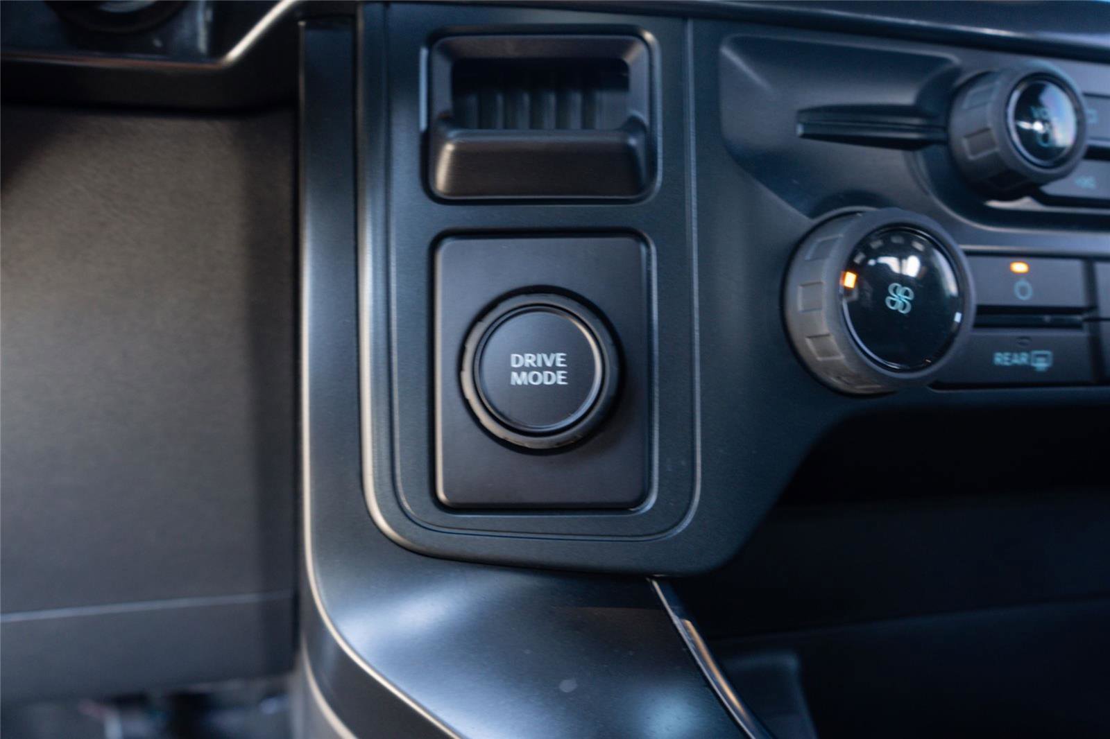 Used 2025 Ford F150 STX w/ Equipment Group 200A image 18