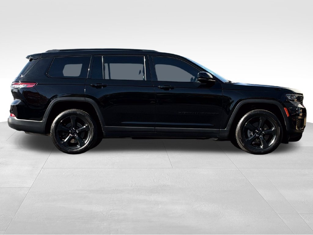 Used 2023 Jeep Grand Cherokee L Laredo AWD/4WD image 7