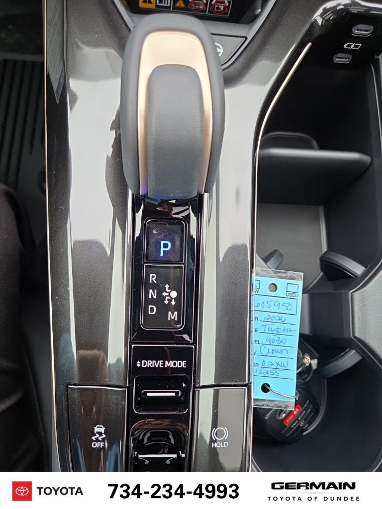 New 2026 Toyota Crown Platinum image 46