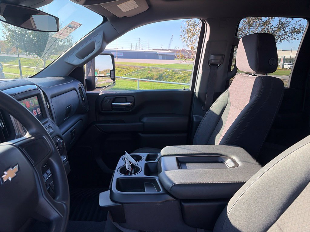 Used 2026 Chevrolet Silverado 2500 Custom w/ Custom Convenience Package AWD/4WD image 40