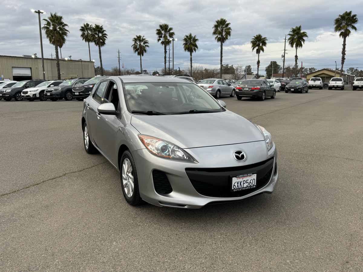 Used 2013 MAZDA MAZDA3 i Touring image 3