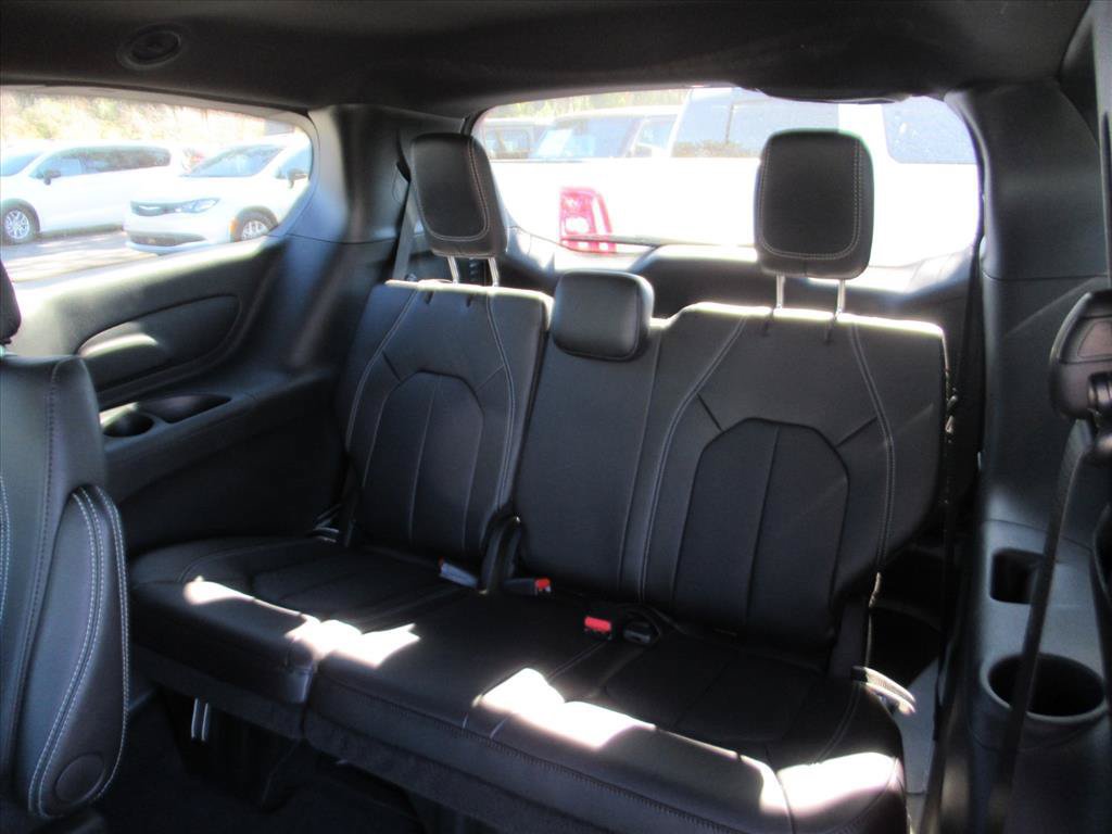 New 2026 Chrysler Voyager LX FWD image 29