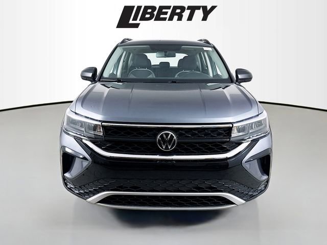 Used 2022 Volkswagen Taos S video 2