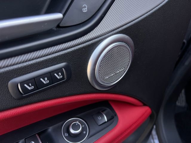 Used 2019 Alfa Romeo Stelvio Ti Sport w/ Quick Order Package 22S Sport image 12
