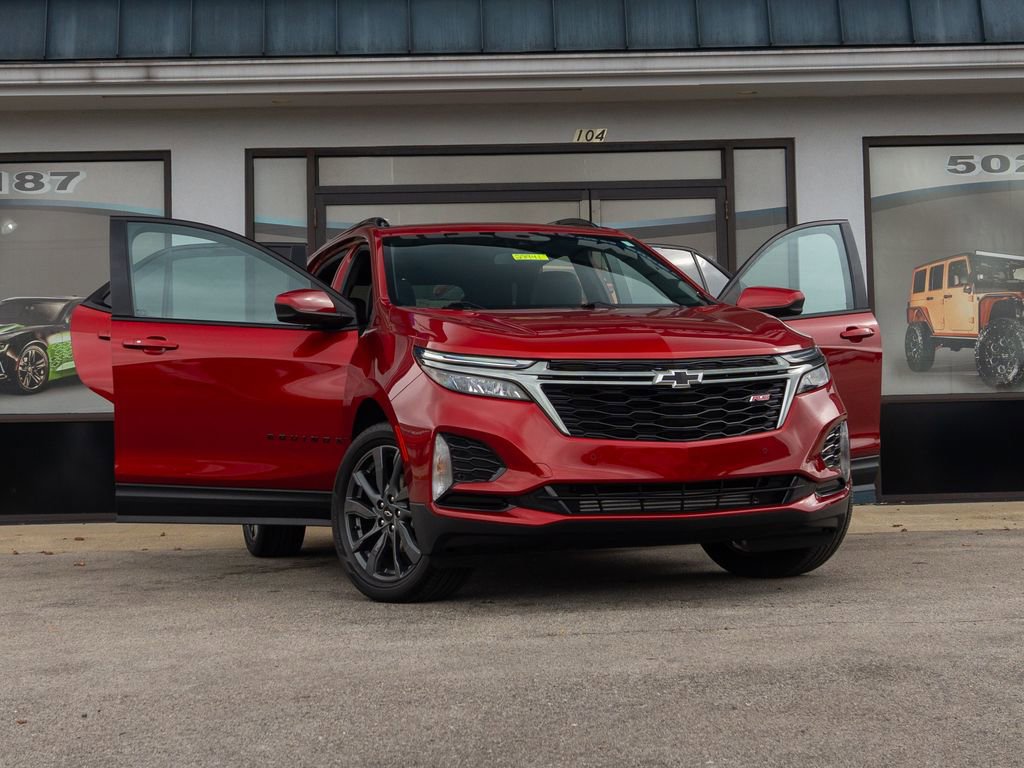 Used 2022 Chevrolet Equinox RS w/ LPO, Floor Liner Package image 13