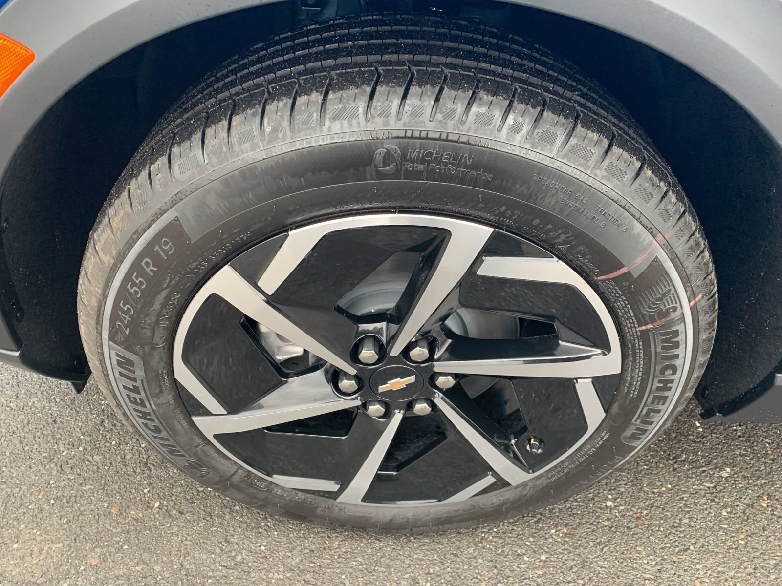 New 2026 Chevrolet Equinox EV LT image 9