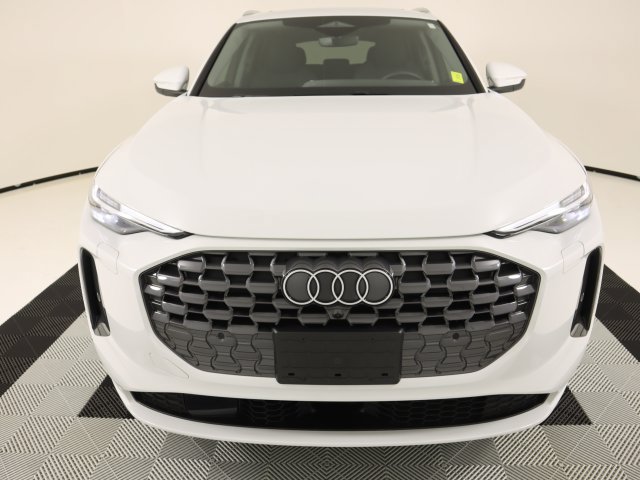 Certified 2025 Audi Q5 Prestige AWD/4WD image 8