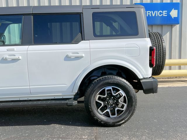 Used 2023 Ford Bronco Outer Banks AWD/4WD image 15