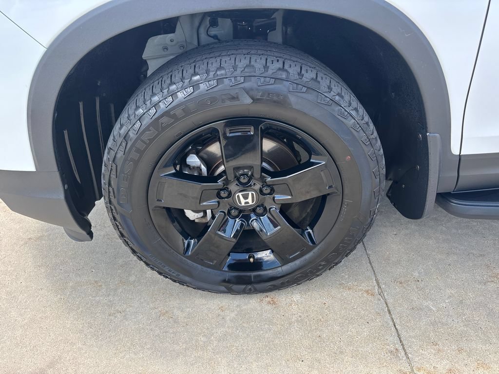 Certified 2025 Honda Ridgeline Black Edition image 29